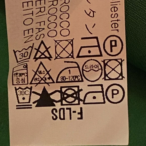 Zara Green Blouse with Elegant Design - Picture 10 of 10